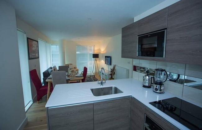 PREMIUM WOOLWICH 2 BED APARTMENT - Foto 8