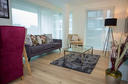 Photo 3 - PREMIUM WOOLWICH 2 BED APARTMENT