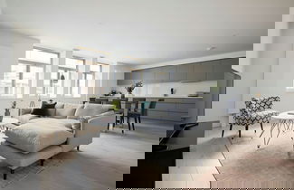 Foto 1 - Sonder by Marriott Bonvoy Oxford Circus Apartments