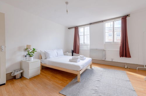 Foto 10 - 2BD Flat With Private Balcony - Shoreditch