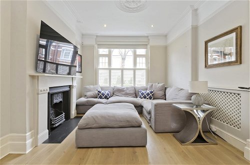 Foto 28 - Stunning 4-bed Family Home With Garden Fulham