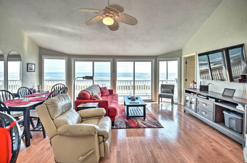 Photo 19 - Sunny Home w/ Decks & Views, Steps to Beach