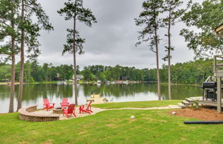 Foto 1 - Waterfront Lakehouse w/ Private Dock & Fire Pit