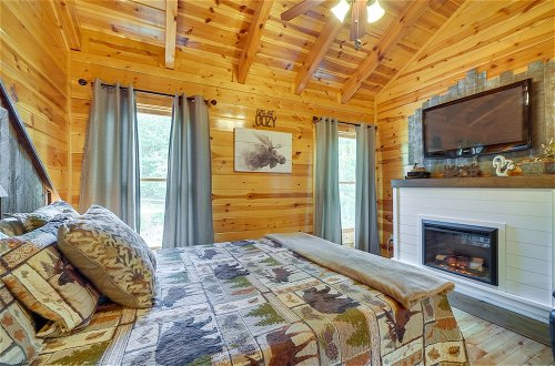 Photo 5 - Family Cabin w/ Private Hot Tub & Game Room