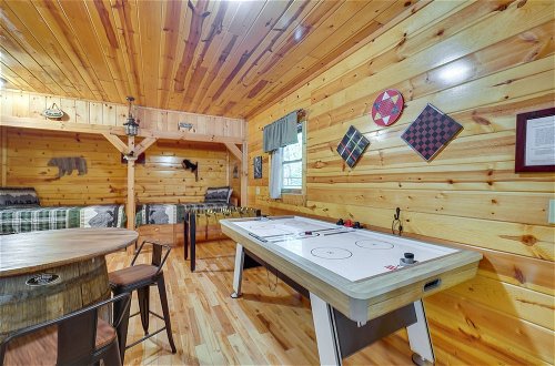 Photo 31 - Family Cabin w/ Private Hot Tub & Game Room