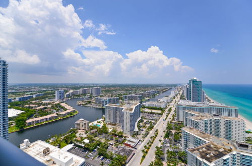 Photo 13 - Iconic Ocean View in this Stunning Condo