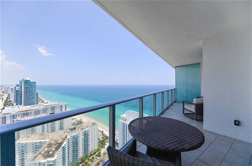 Photo 36 - Iconic Ocean View in this Stunning Condo