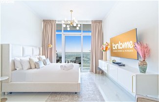 Photo 3 - ST-Carson Tower-2807 by bnbme homes