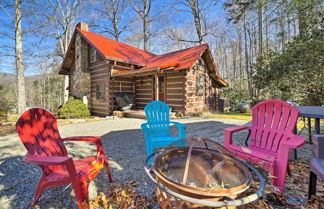 Foto 1 - Maggie Valley Cabin w/ Game Room + Hot Tub