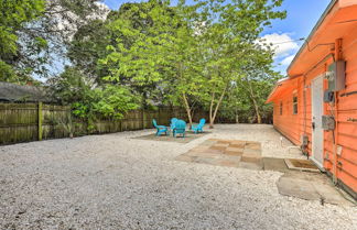 Photo 2 - Boho-chic Sarasota Hideaway: Yard & Fire Pit