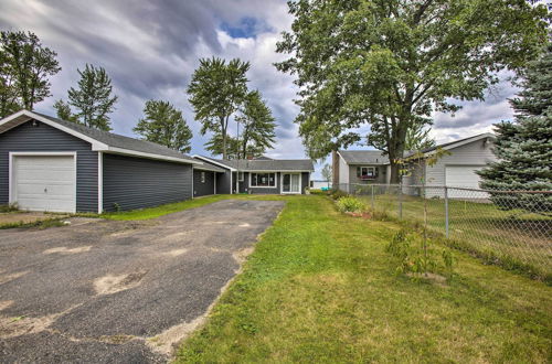 Photo 9 - Waterfront Houghton Lake Cabin W/private Dock