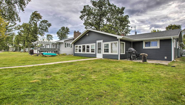 Photo 1 - Waterfront Houghton Lake Cabin W/private Dock