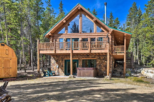 Foto 23 - Rustic & Roomy Fairplay Cabin w/ Hot Tub