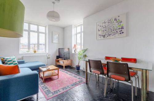 Photo 13 - Bright & Spacious 2BD Flat - Hackney