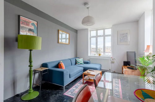 Photo 12 - Bright & Spacious 2BD Flat - Hackney