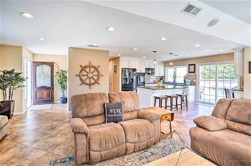 Foto 18 - Deluxe Laguna Hills Home w/ Outdoor Oasis