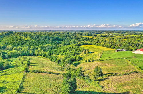 Foto 1 - Welcoming Kentucky Home w/ Sprawling Views