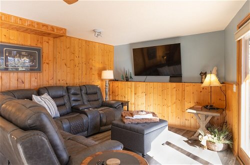 Foto 40 - Lazy Bear Lodge on 5 Acres w/ Mountain Views