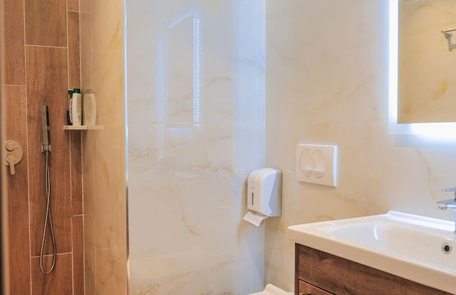 Foris Rooms - Photo 20