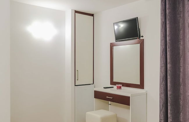Foris Rooms - Photo 27