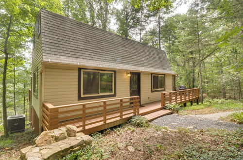 Photo 24 - Fully Renovated Broadway Cabin w/ Private Hot Tub