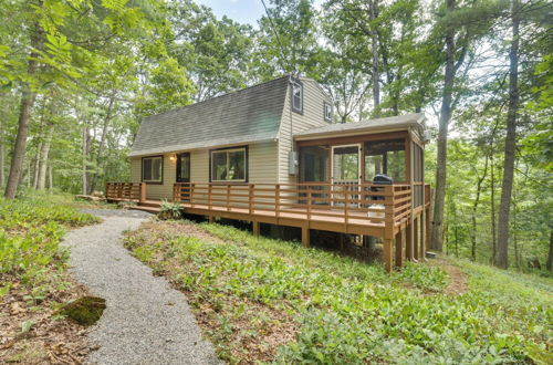 Photo 35 - Fully Renovated Broadway Cabin w/ Private Hot Tub