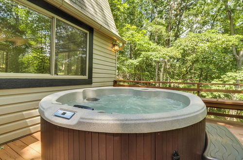 Photo 32 - Fully Renovated Broadway Cabin w/ Private Hot Tub