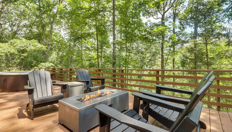 Photo 1 - Fully Renovated Broadway Cabin w/ Private Hot Tub