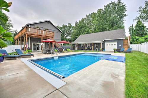 Photo 22 - Apartment With Private Balcony + Shared Pool