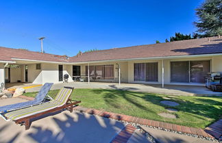 Foto 3 - Beautiful Whittier Home w/ Pool & Gas Grill