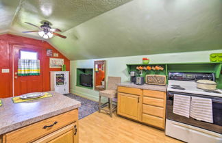 Photo 2 - Colorful Sugar City Apartment ~ 4 Mi to Byu