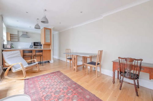 Photo 17 - Lovely 1 Bedroom With Patio - 10 Mins From Hyde Park