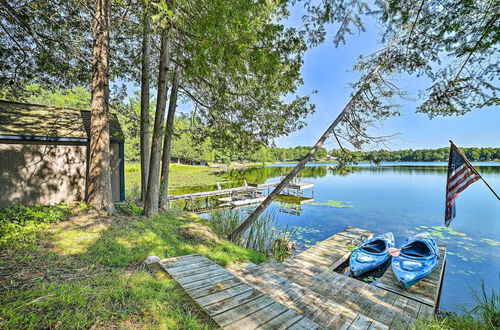 Foto 33 - Lakefront Hideaway w/ Dock, Kayaks, Fire Pit