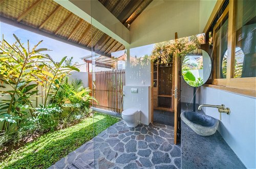 Photo 47 - Villa Kauh - Luxury Tropical 5BR Villa