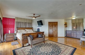 Photo 2 - Spacious Grand Junction Home Rental w/ Mtn Views