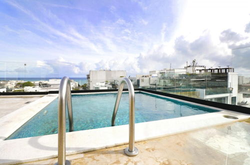 Foto 10 - 3BR Penthouse Private Pool Rooftop Sleeps 8