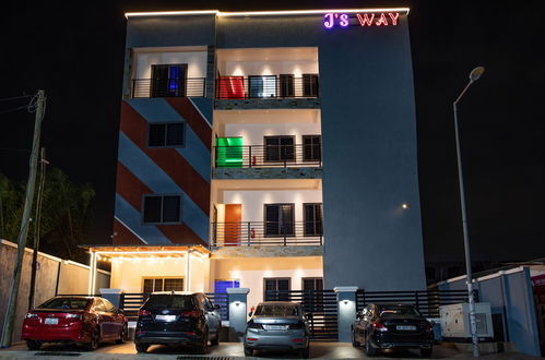 Photo 14 - Js way Apartments and Executive Hotel