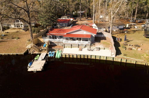 Photo 1 - 'the Grey Goose': Waterfront Home With Beach