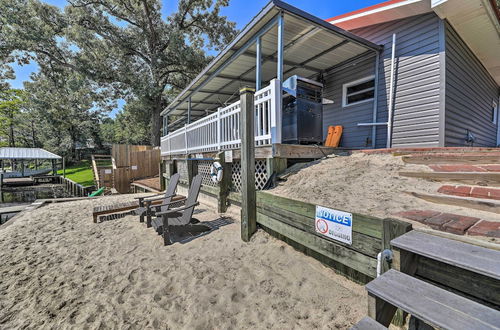 Photo 17 - 'the Grey Goose': Waterfront Home With Beach