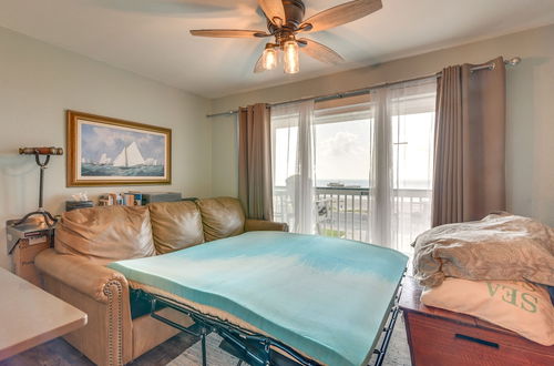 Foto 26 - Beachfront Galveston Condo w/ Pool & Ocean Views