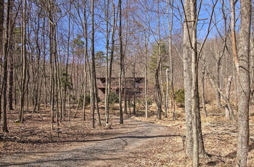 Photo 8 - Cabin w/ Decks & Fire Pit Near Lost River