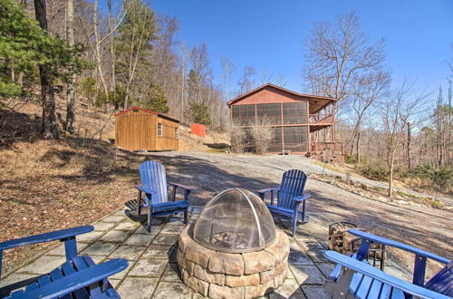 Foto 9 - Cabin w/ Decks & Fire Pit Near Lost River