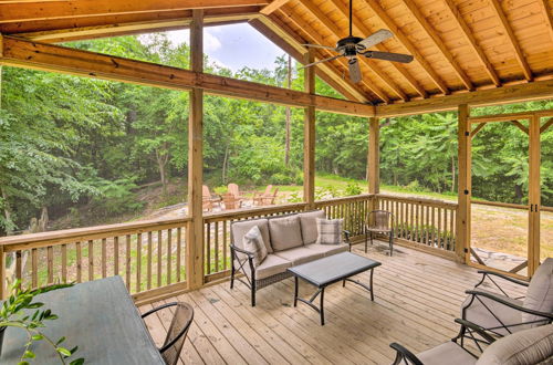 Photo 23 - Center Hill Lake House: Porch & Lake Views