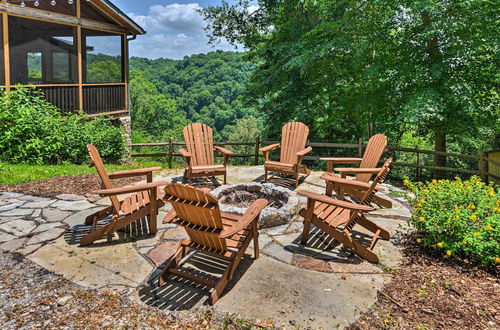 Foto 9 - Center Hill Lake House: Porch & Lake Views