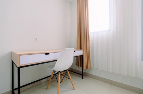 Photo 9 - Cozy And Simply Look Studio Room Evenciio Margonda Apartment