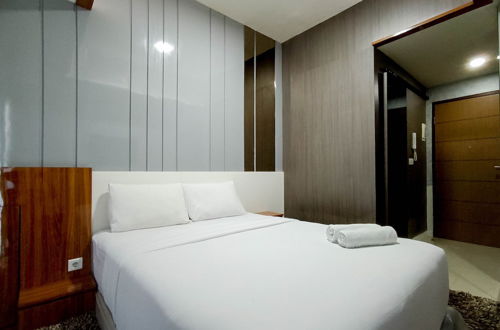 Photo 3 - Relaxing Studio At Vida View Makassar Apartment