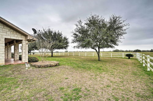 Foto 13 - Pet-friendly Flatonia House w/ Patio & Gazebo