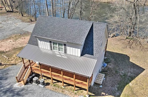 Photo 4 - Charming Murphy House With Deck & River Views