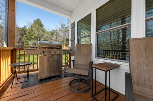 Photo 30 - Charming Murphy House With Deck & River Views