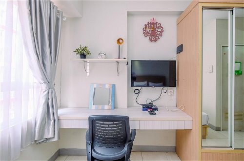 Photo 11 - Cozy And Simply Look Studio Room Taman Melati Margonda Apartment